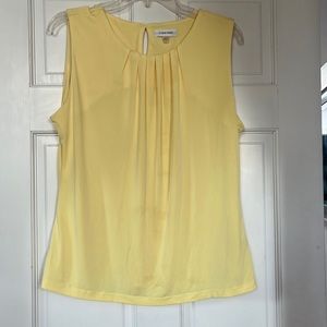 Womens sleeveless blouse size 14 in sunny yellow.
